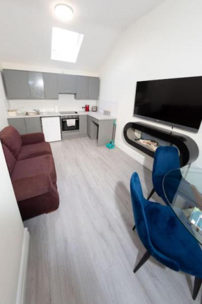 Unit 4 Tranquil Harbourside Retreat- Central Location